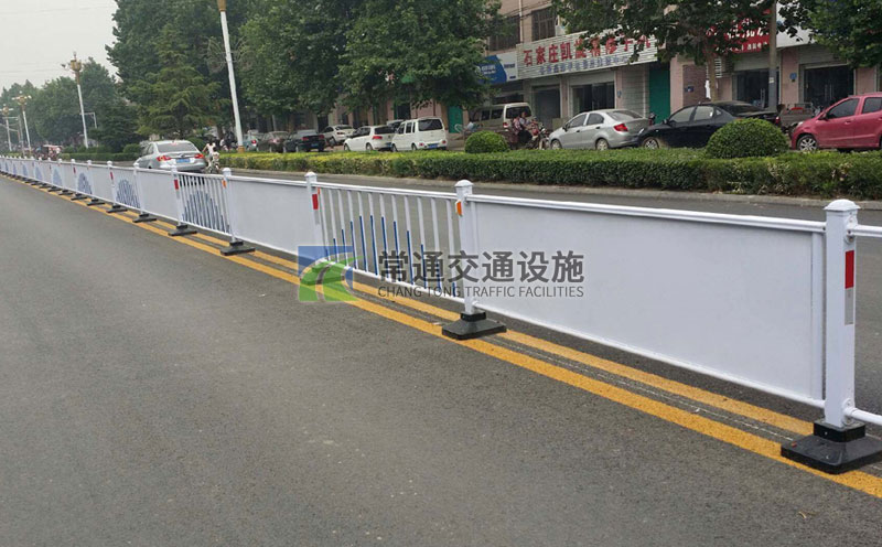 广告板中心隔离护栏市政护栏