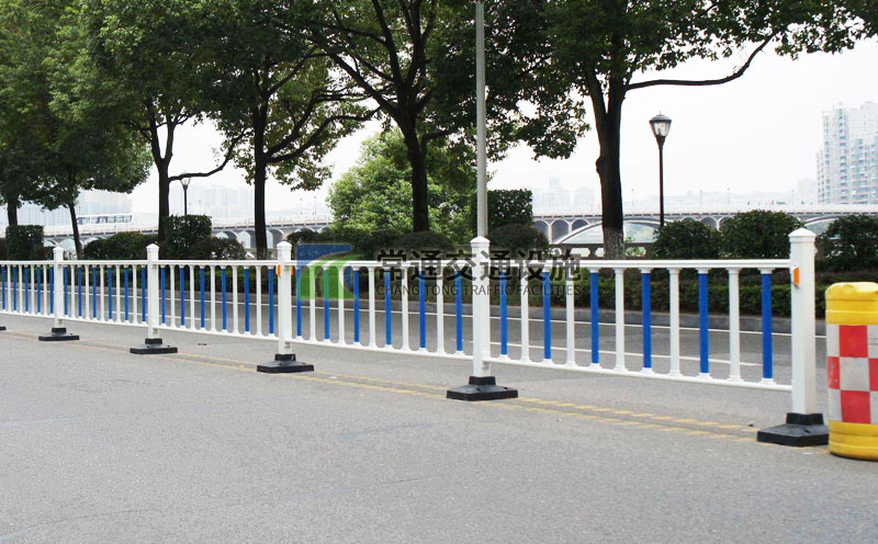 定制市政道路中心安全隔离护栏