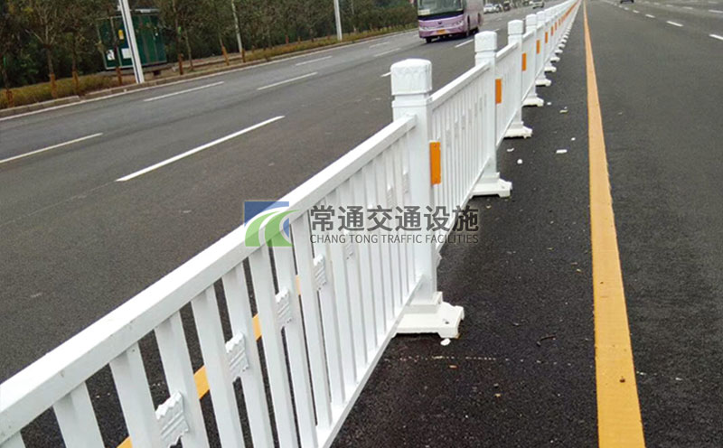 道路中心隔离莲花护栏莲花片道路护栏